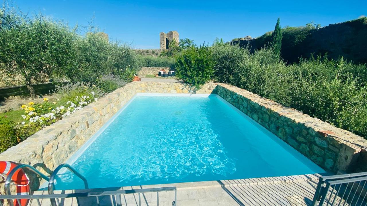 Hotel Monteriggioni Exterior photo