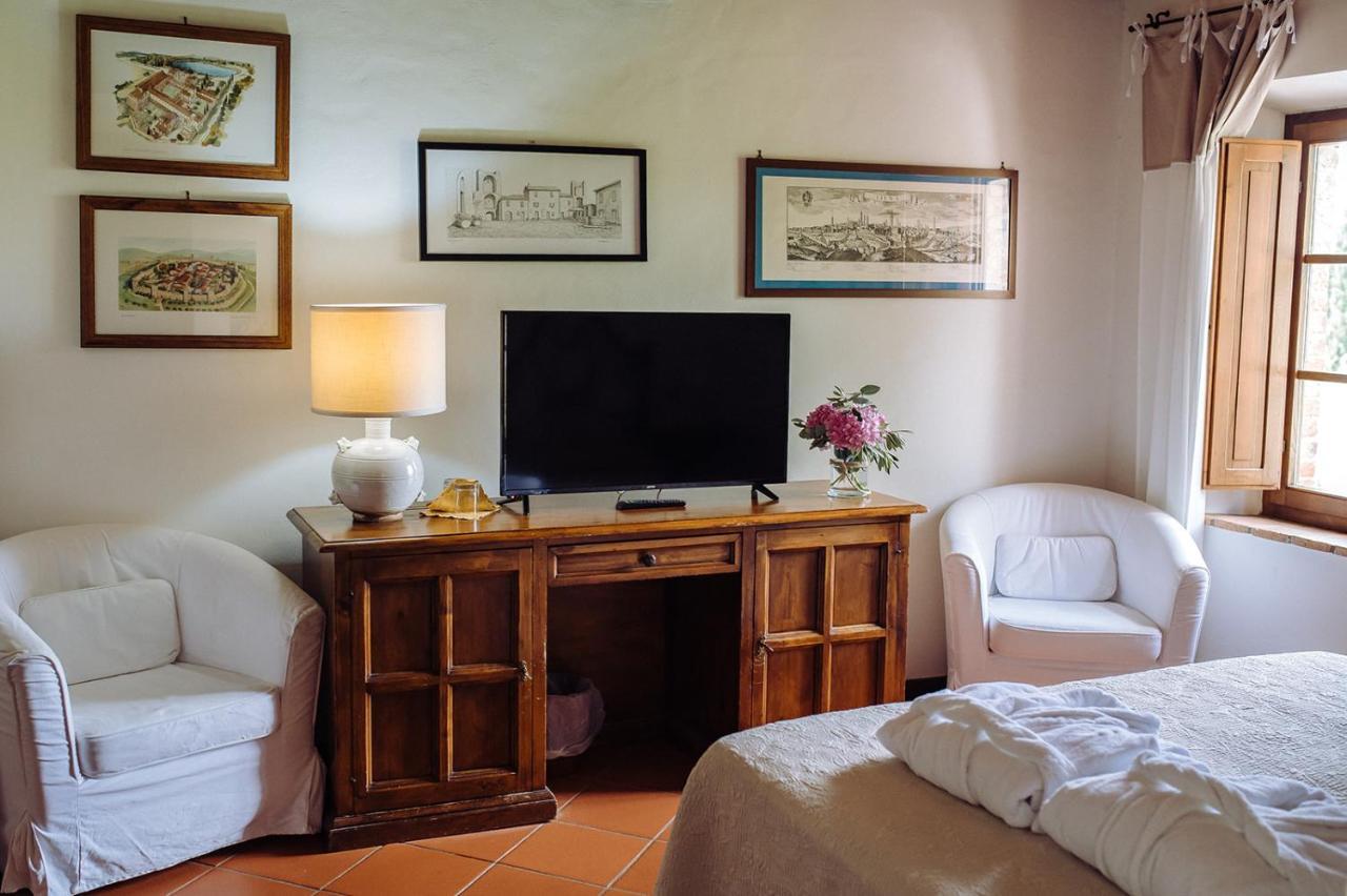 Hotel Monteriggioni Exterior photo