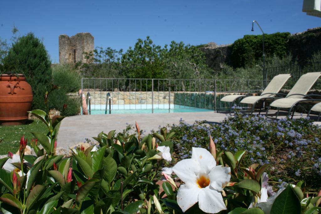 Hotel Monteriggioni Exterior photo