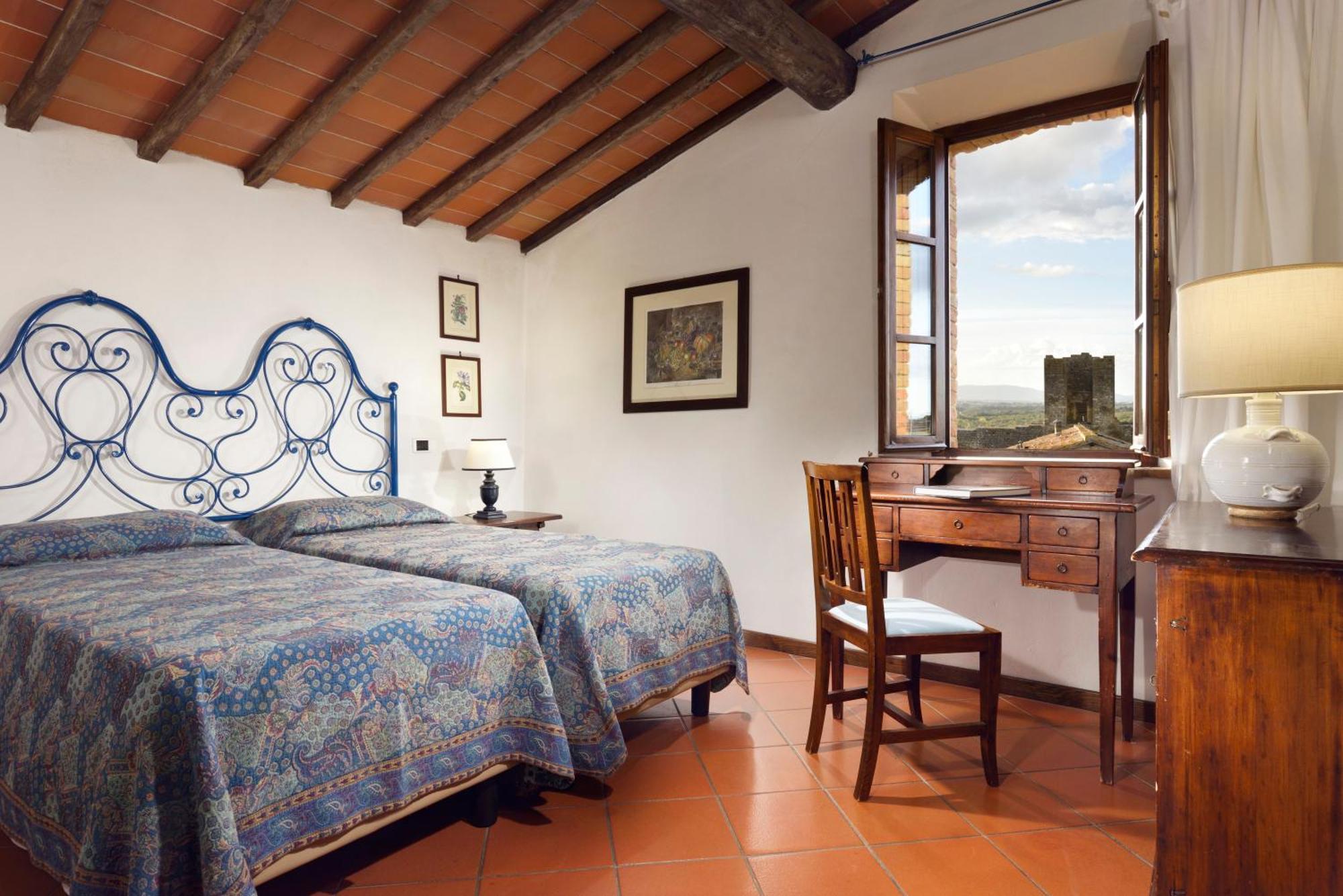 Hotel Monteriggioni Exterior photo
