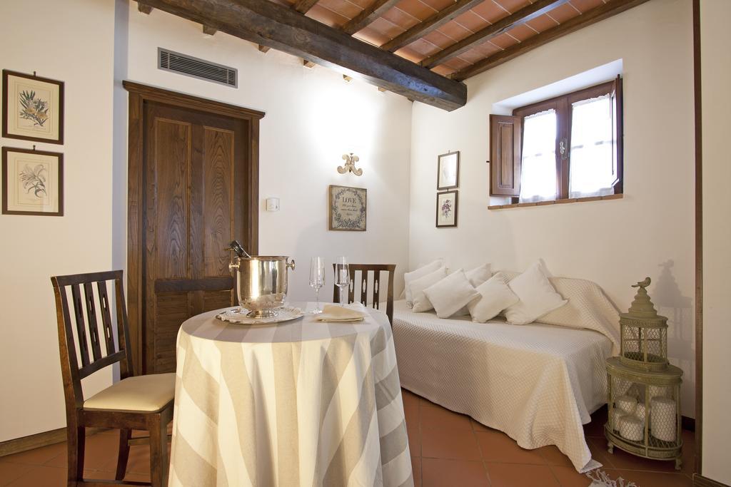 Hotel Monteriggioni Exterior photo