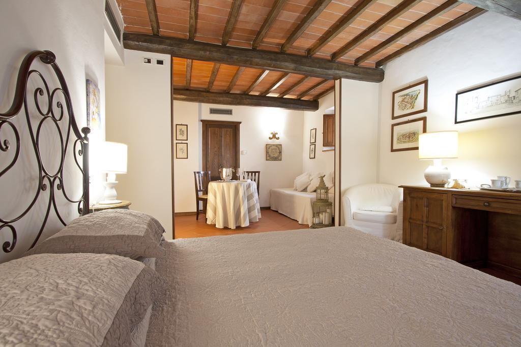 Hotel Monteriggioni Exterior photo